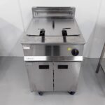 Used Lincat OG8107N Freestanding Double Fryer For Sale