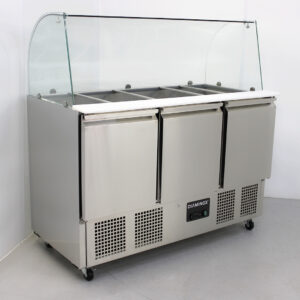Brand New Diaminox SSG135R 3 Door Saladette Glass Canopy 137cmW x 70cmD x 86cmH