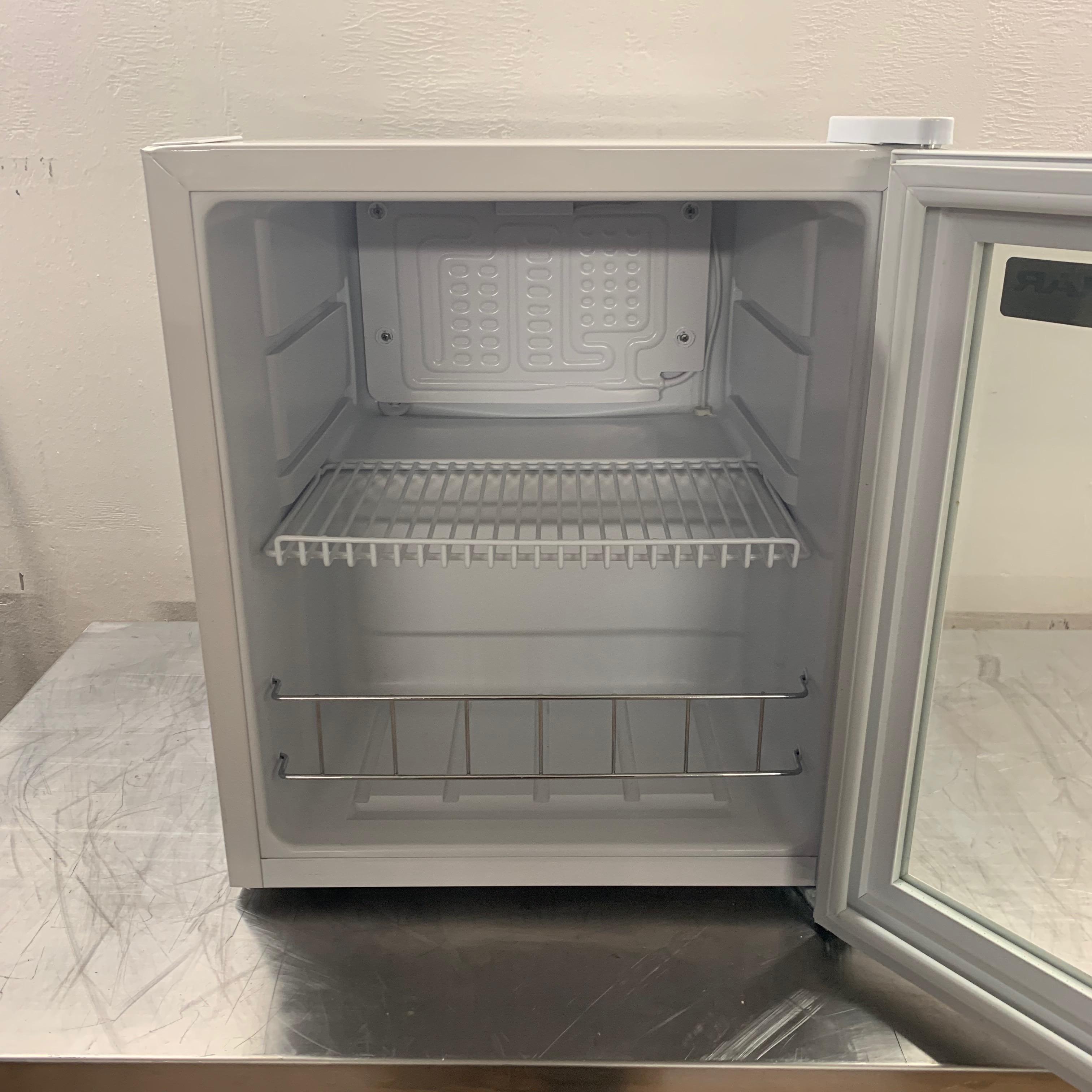 New B Grade Polar DM071 Counter top display fridge 43cmW x 48cmD x ...