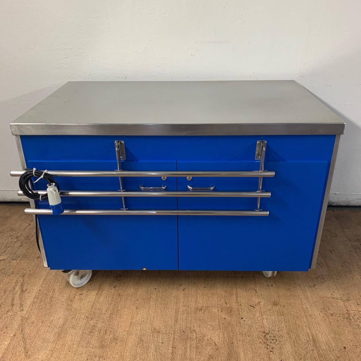 Used   Stainless steel top cabinet with tray slide and power sockets 131cmW x 79cmD x 89cmH