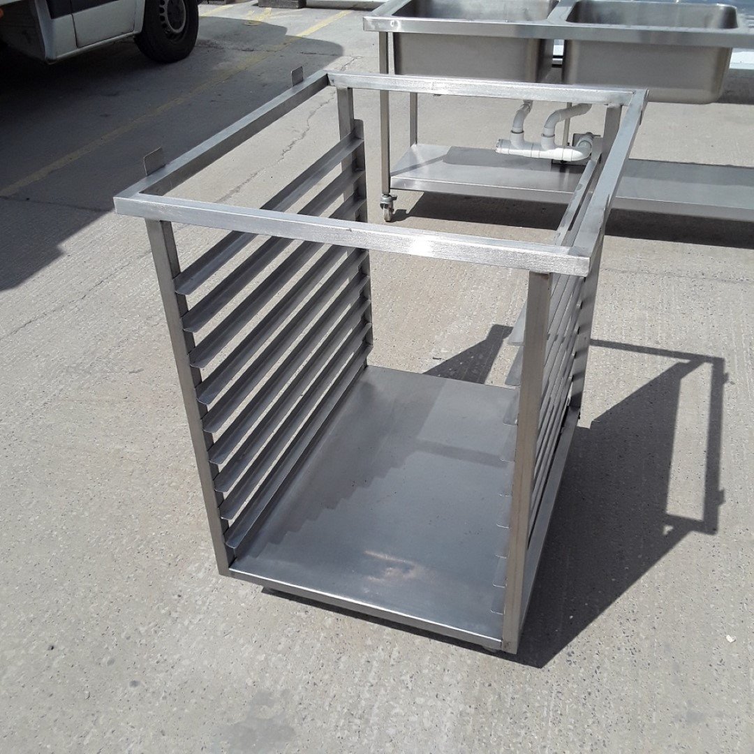 Used   Stainless Steel Stand 78cmW x 86cmD x 101cmH