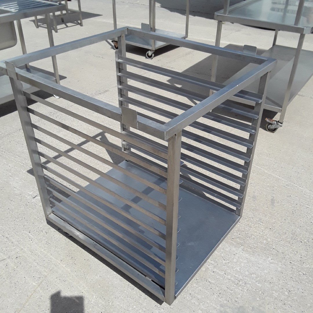 Used   Stainless Steel Stand 78cmW x 86cmD x 101cmH
