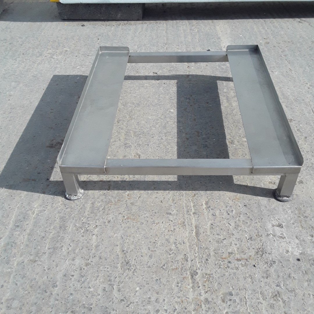 Used   Stainless Steel Stand 58cmW x 62cmD x 12cmH