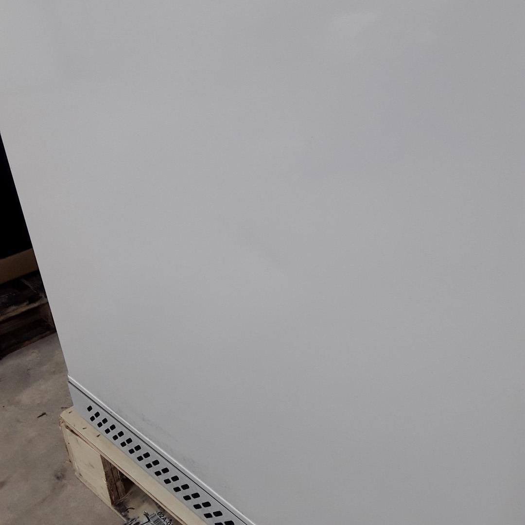 New B Grade Tefcold UF700V White Upright Freezer 78cmW x 71cmD x 187cmH